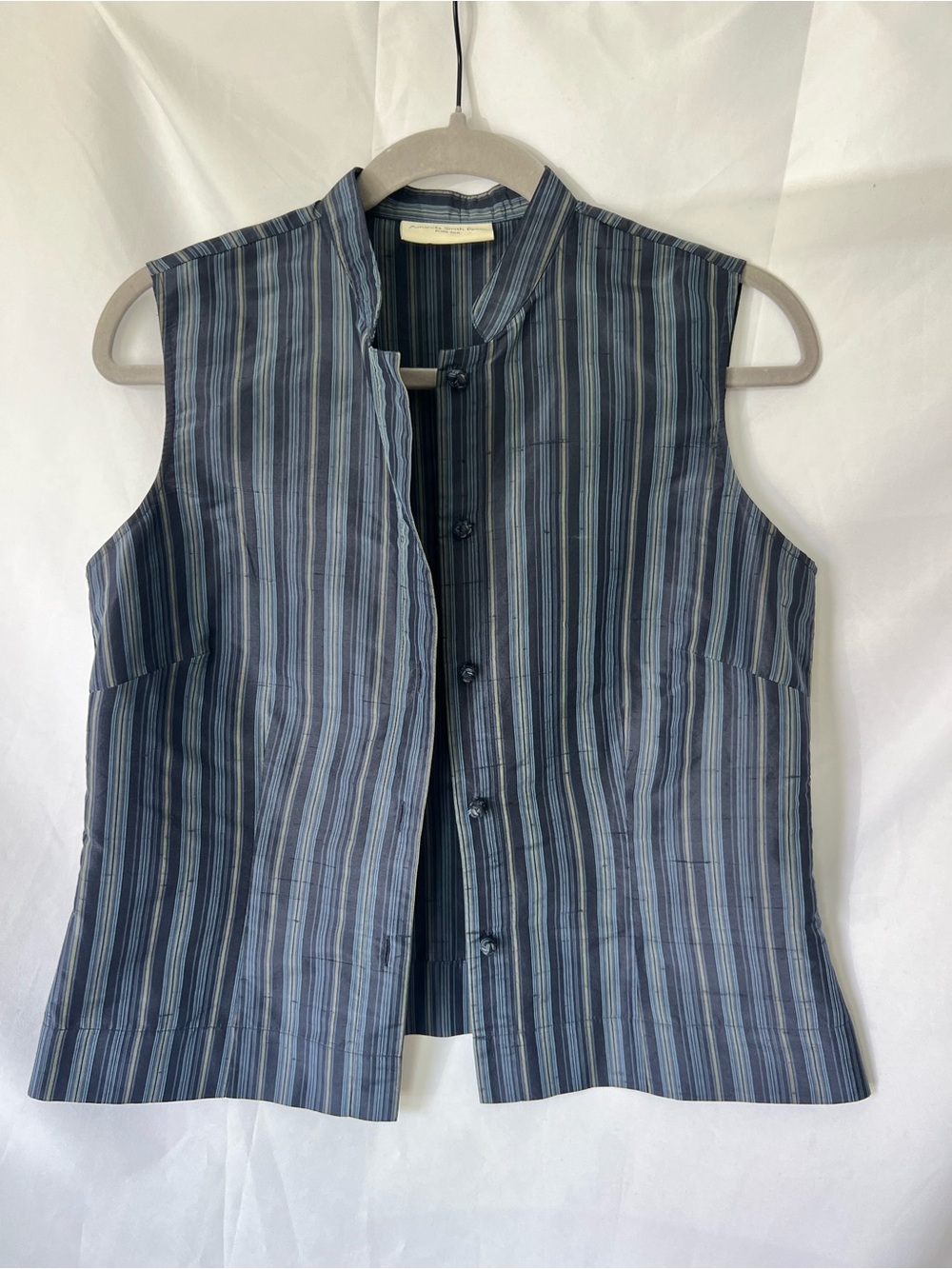 Women’s Vintage AMANDA SMITH Blue Striped 100% Silk Top